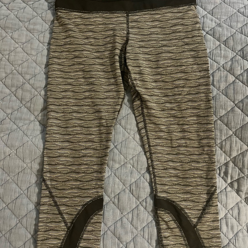 Stylish‎ Lululemon Patterned Leggings